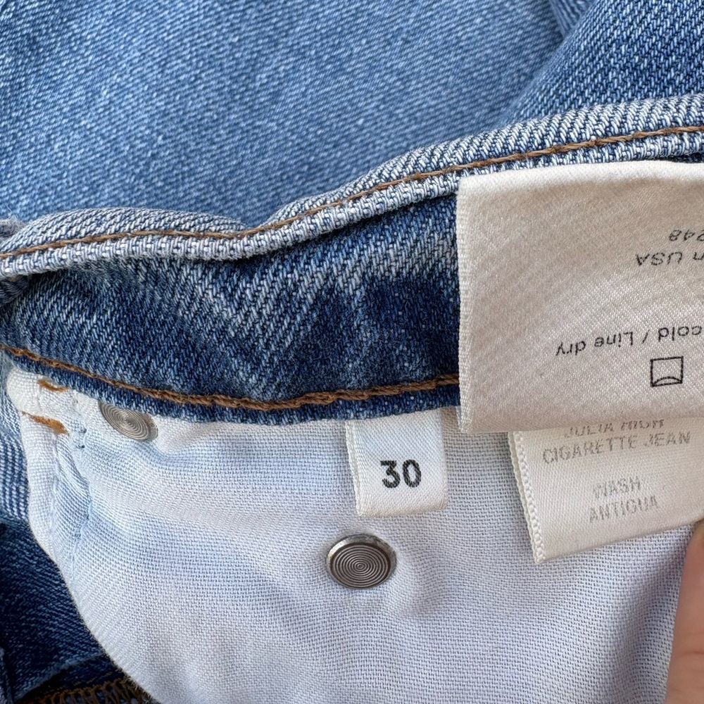 Reformation The Julia High Rise Cigarette Jean in Wash Antigua Denim Size 30 - Picture 5 of 7